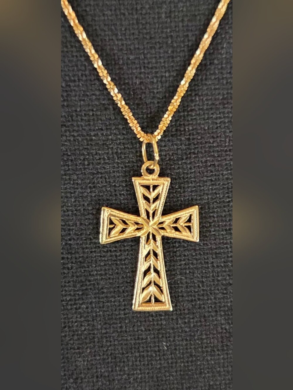 ✨ PRISTINE Vintage 80s 14K Gold OroAmerica Filigree Cross Pendant ✨ - Picture 7 of 8